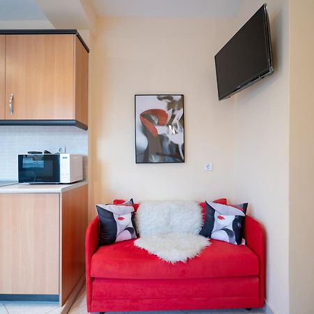 Attica Train Station 1 Bedroom 4 Pers Apartment Atenas Exterior foto