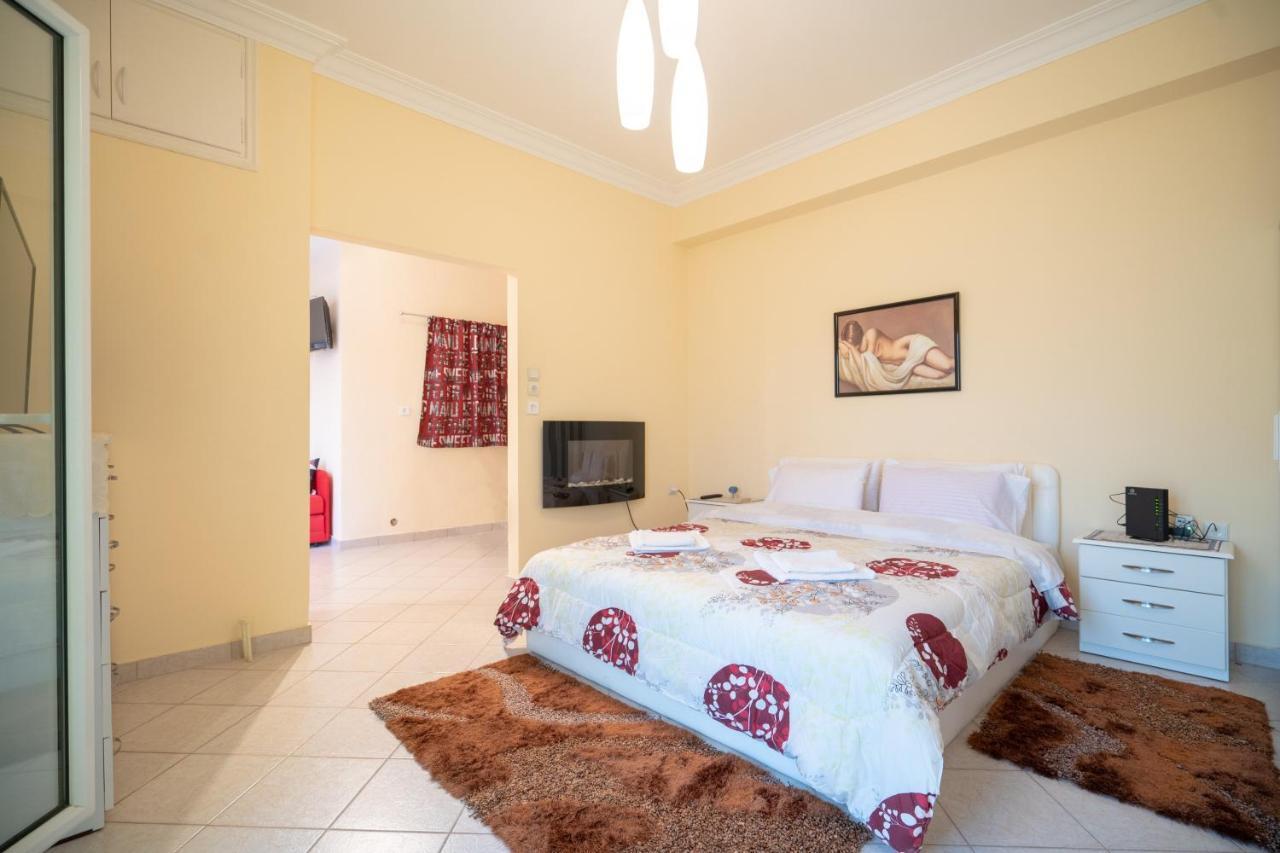 Attica Train Station 1 Bedroom 4 Pers Apartment Atenas Exterior foto