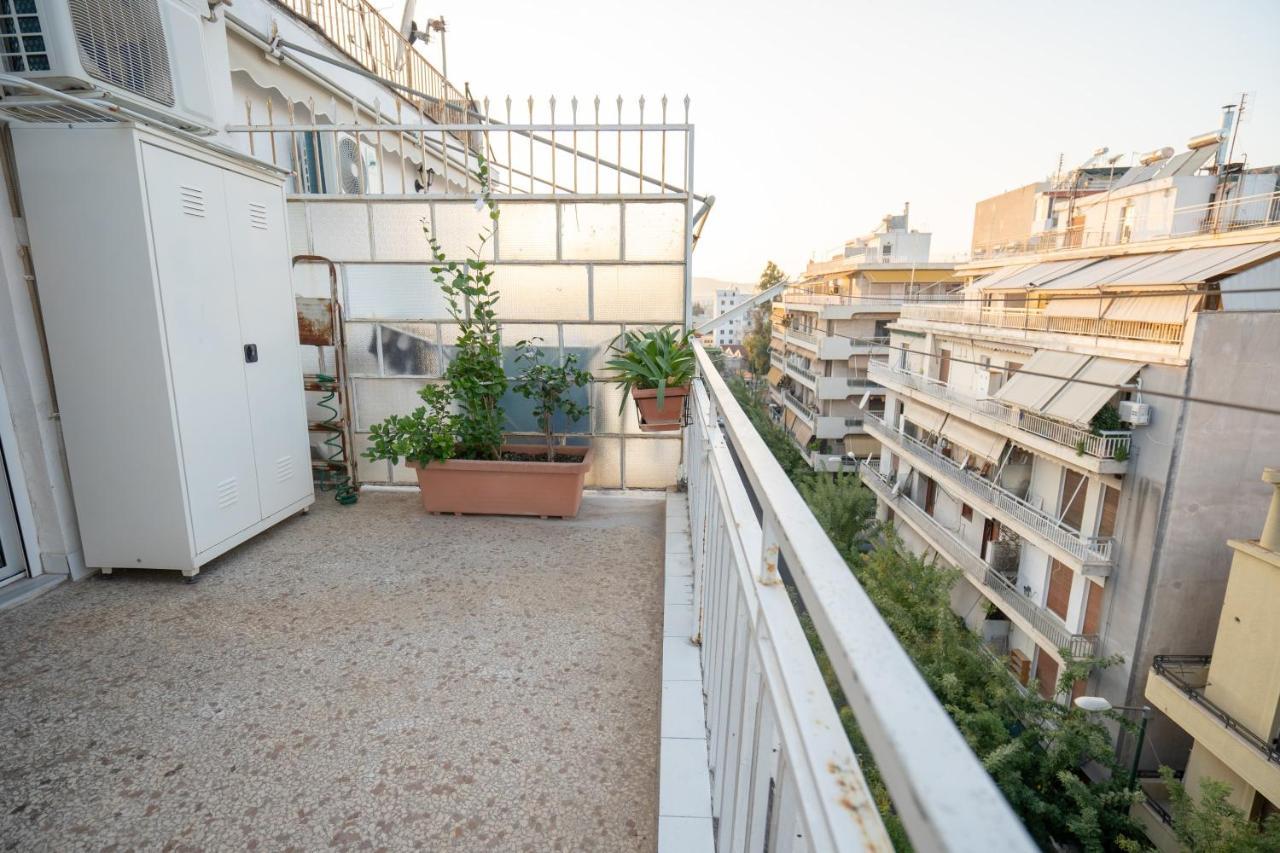 Attica Train Station 1 Bedroom 4 Pers Apartment Atenas Exterior foto