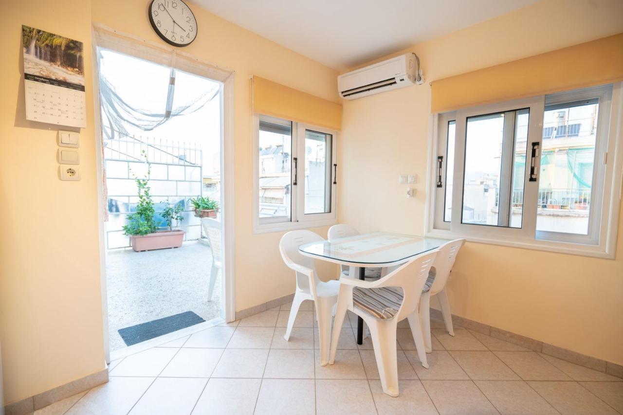 Attica Train Station 1 Bedroom 4 Pers Apartment Atenas Exterior foto